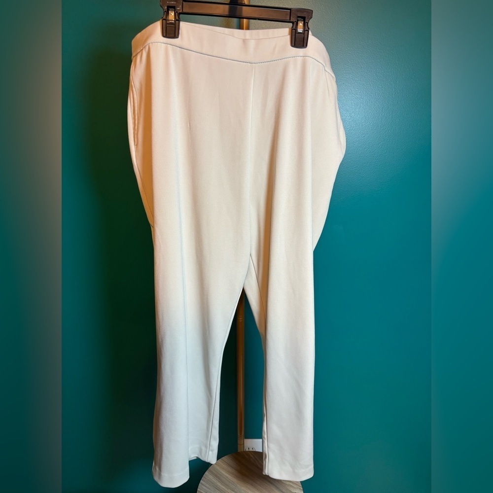 Susan Graver Cream Ankle Cropped Pants